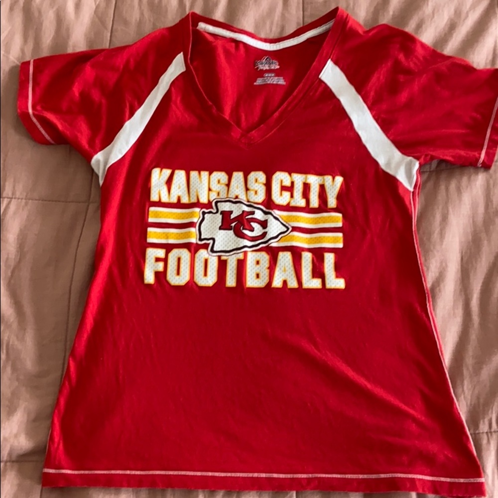 Kansas City chiefs v neck tee